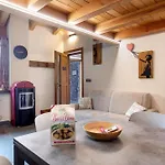 Chez Margot Et Sophie *
