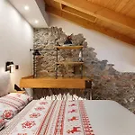 Chez Margot Et Sophie